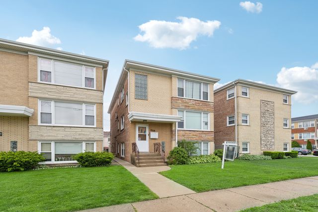 6851 W Gunnison Street, Harwood Heights, IL 60706