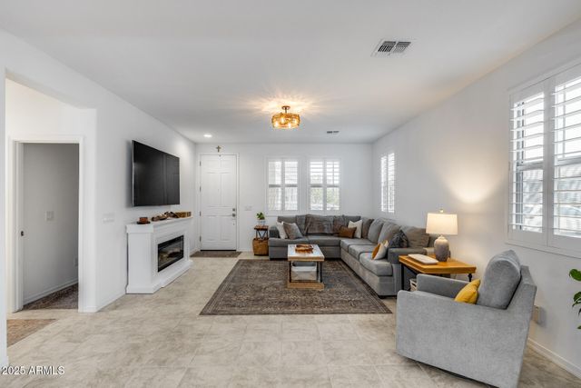 14180 W BRONCO Trail, Surprise, AZ 85387