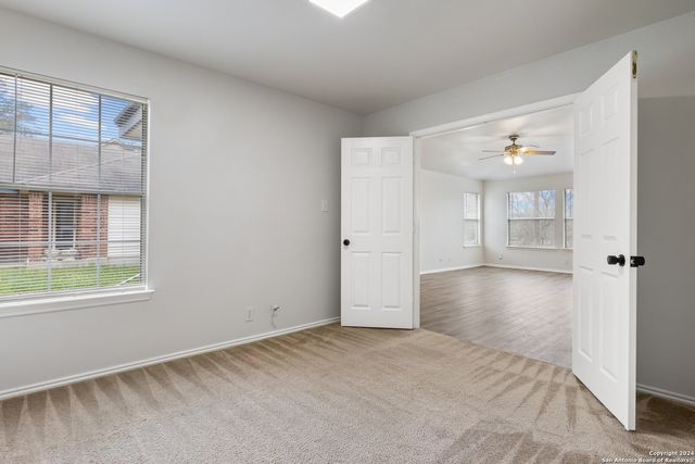 5211 STORMY AUTUMN, San Antonio, TX 78247