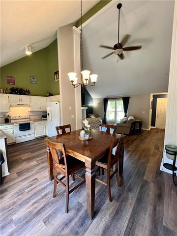 7328 N Corrington Avenue, Kansas City, MO 64119