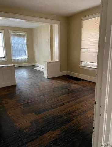 4412 Clarence Avenue, St Louis, MO 63115