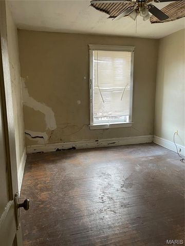 4412 Clarence Avenue, St Louis, MO 63115