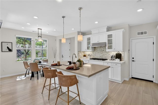 63 Garcilla Drive, Rancho Mission Viejo, CA 92694
