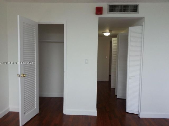 1865 79th St Cswy 5H, North Bay Village, FL 33141