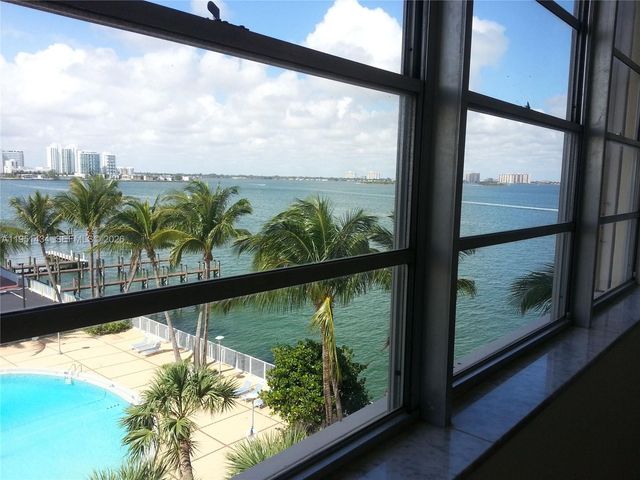 1865 79th St Cswy 5H, North Bay Village, FL 33141