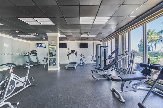 1865 79th St Cswy 5H, North Bay Village, FL 33141