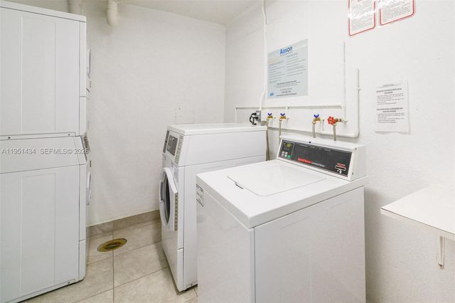 1865 79th St Cswy 5H, North Bay Village, FL 33141