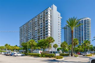 1865 79th St Cswy 5H, North Bay Village, FL 33141