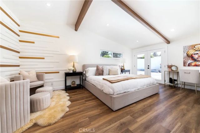 22838 Epsilon Street, Woodland Hills, CA 91364