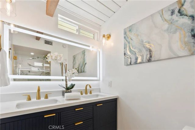 22838 Epsilon Street, Woodland Hills, CA 91364