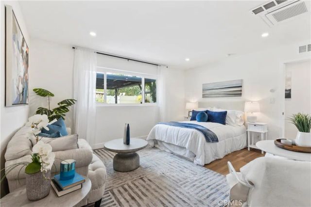 22838 Epsilon Street, Woodland Hills, CA 91364