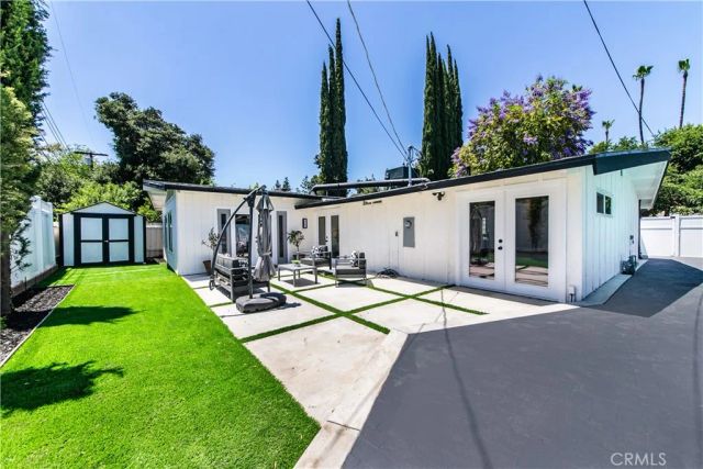 22838 Epsilon Street, Woodland Hills, CA 91364