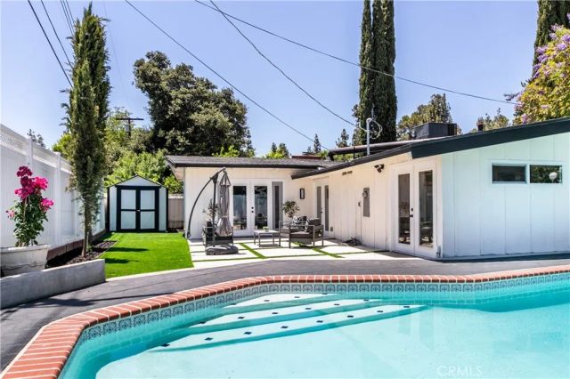 22838 Epsilon Street, Woodland Hills, CA 91364