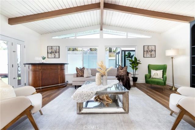 22838 Epsilon Street, Woodland Hills, CA 91364
