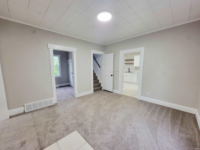 1233 Van Buren Street, South Bend, IN 46628