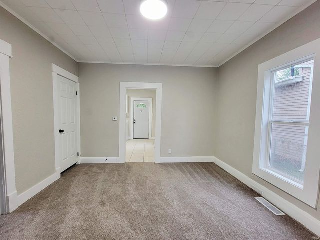 1233 Van Buren Street, South Bend, IN 46628