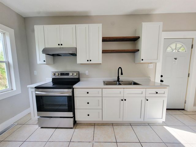 1233 Van Buren Street, South Bend, IN 46628