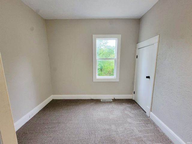 1233 Van Buren Street, South Bend, IN 46628