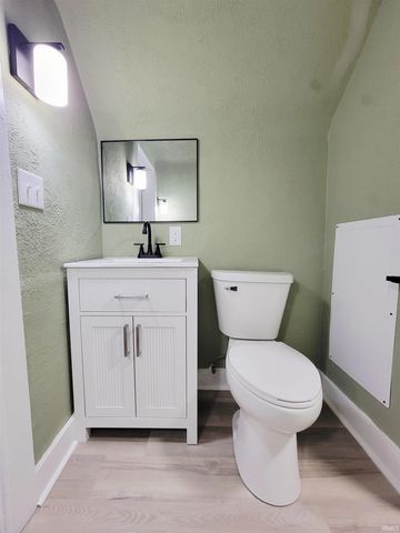 1233 Van Buren Street, South Bend, IN 46628