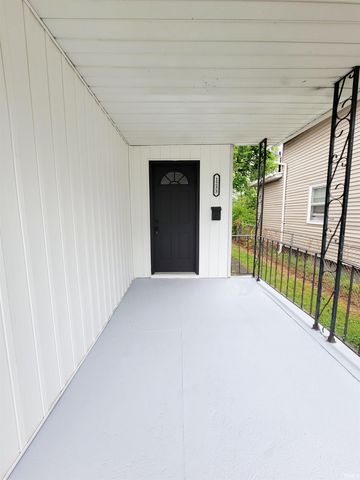 1233 Van Buren Street, South Bend, IN 46628