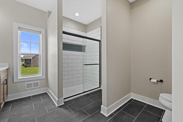 S86W34670 Knoll ROAD, Eagle, WI 53119