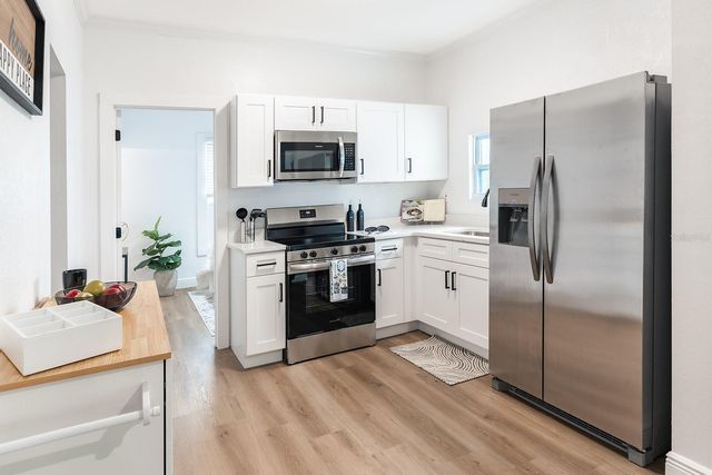 4324 EMERSON AVENUE S, St Petersburg, FL 33711