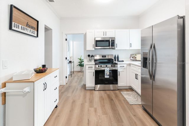 4324 EMERSON AVENUE S, St Petersburg, FL 33711