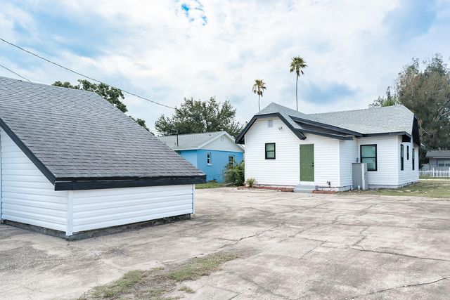 4324 EMERSON AVENUE S, St Petersburg, FL 33711