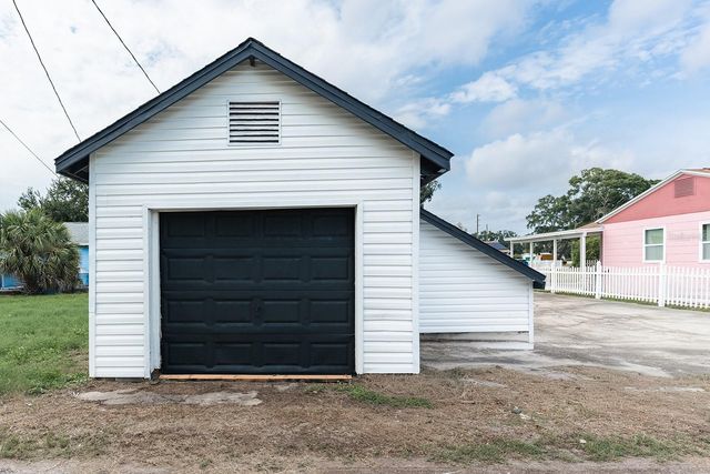 4324 EMERSON AVENUE S, St Petersburg, FL 33711