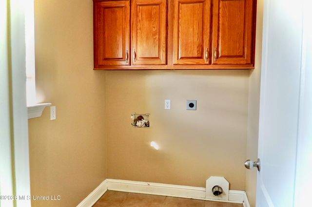 2933 Village Circle, Ocean Springs, MS 39564