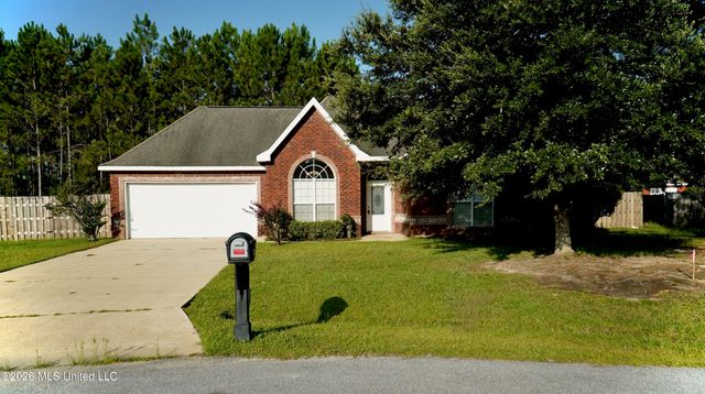 2933 Village Circle, Ocean Springs, MS 39564