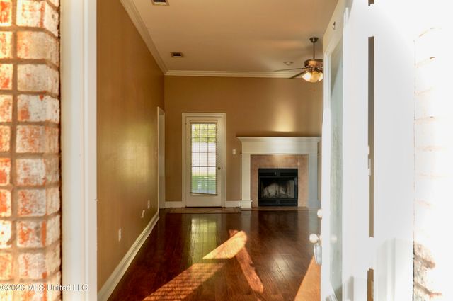 2933 Village Circle, Ocean Springs, MS 39564