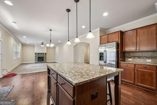 4289 Amberleaf Walk, Lilburn, GA 30047