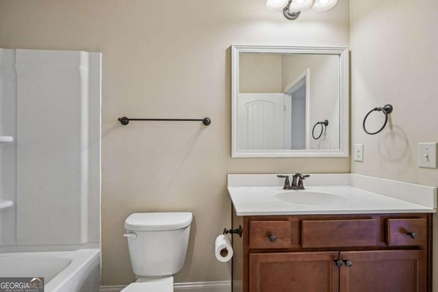 4289 Amberleaf Walk, Lilburn, GA 30047