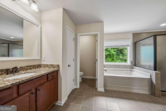 4289 Amberleaf Walk, Lilburn, GA 30047