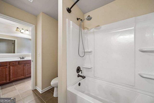 4289 Amberleaf Walk, Lilburn, GA 30047