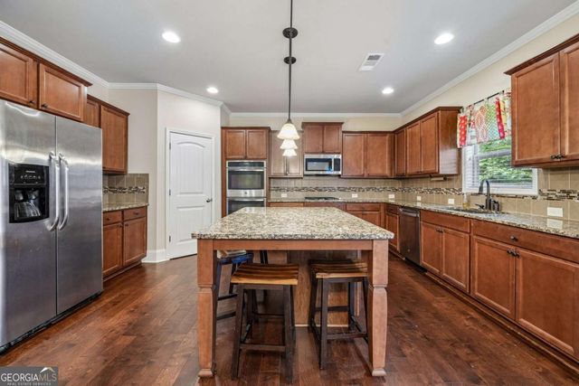 4289 Amberleaf Walk, Lilburn, GA 30047