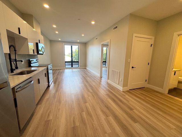 1700 Dorchester Ave 403, Boston, MA 02122