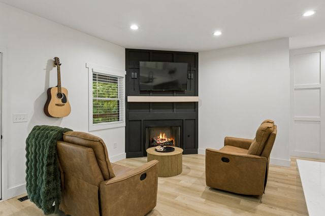 254 Saddlebrook Dr, Hohenwald, TN 38462