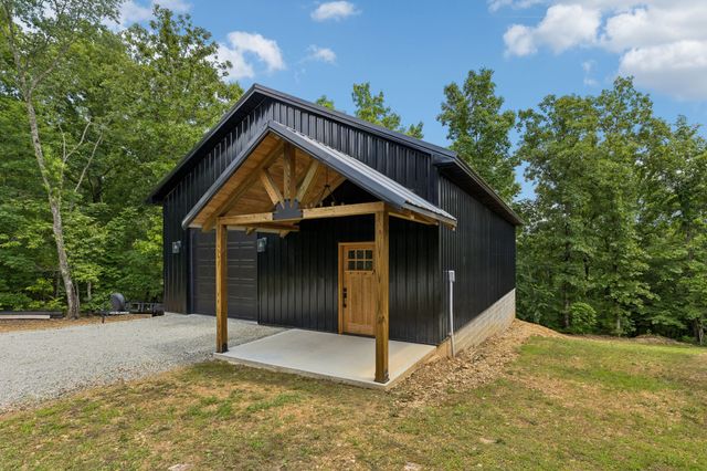 254 Saddlebrook Dr, Hohenwald, TN 38462