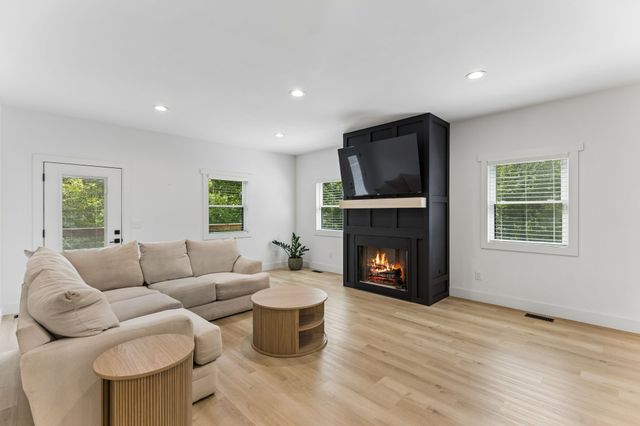 254 Saddlebrook Dr, Hohenwald, TN 38462