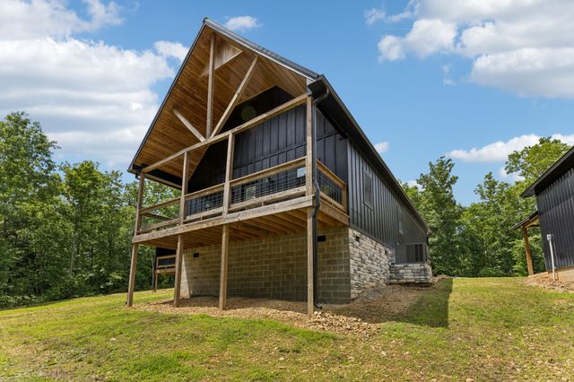254 Saddlebrook Dr, Hohenwald, TN 38462