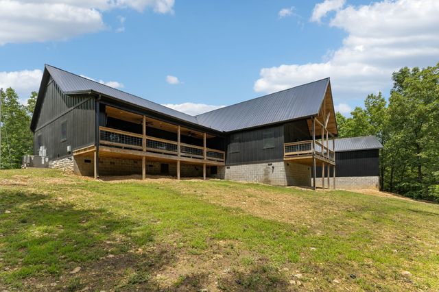 254 Saddlebrook Dr, Hohenwald, TN 38462