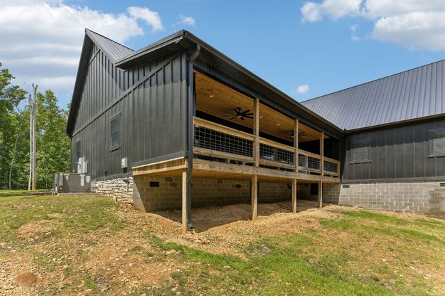 254 Saddlebrook Dr, Hohenwald, TN 38462