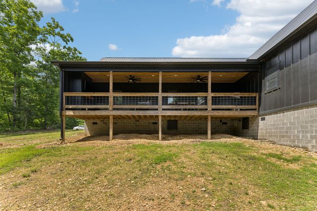 254 Saddlebrook Dr, Hohenwald, TN 38462