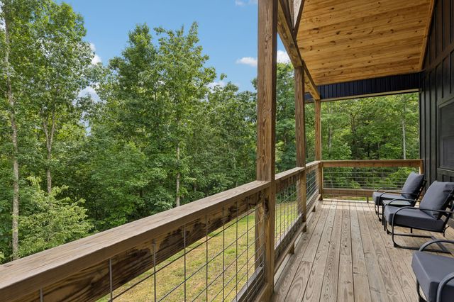 254 Saddlebrook Dr, Hohenwald, TN 38462