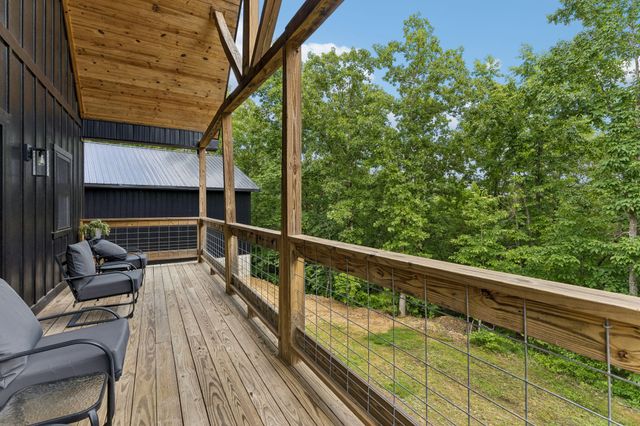 254 Saddlebrook Dr, Hohenwald, TN 38462