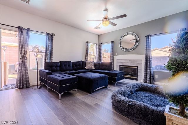 8539 Rocky Hillside Court, Las Vegas, NV 89123