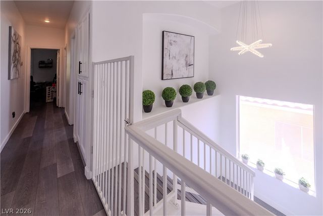 8539 Rocky Hillside Court, Las Vegas, NV 89123