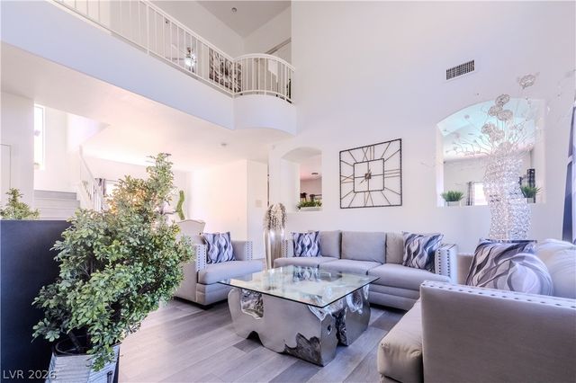 8539 Rocky Hillside Court, Las Vegas, NV 89123